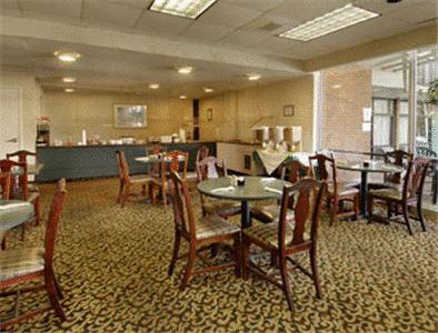Howard Johnson Inn & Suites Columbus Nhà hàng bức ảnh
